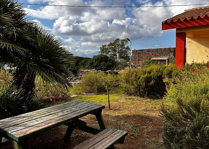 Conca' E Janas مزرعة للإقامة دورغالي