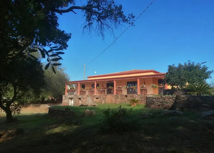 Alojamento de Turismo Rural Conca' E Janas *